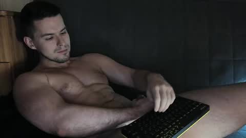 Snapshot of dennis_night chatting on 10.10.25 Den online show from 10.10.25