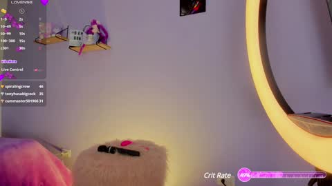 Snapshot of dennisbonnet_ chatting on 01.22.25 Dennis Bonnet - Follow me online show from 01.22.25