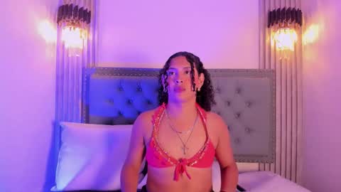 Snapshot of dennise_sinclair chatting on 02.06.26 Denisse online show from 02.06.26