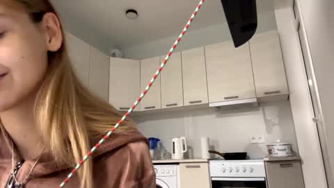 Denni online show from 10.25.25