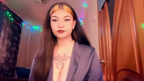 Leila online show from 05.19.26