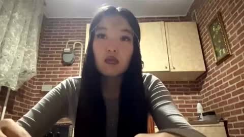 Emma online show from 11.22.25