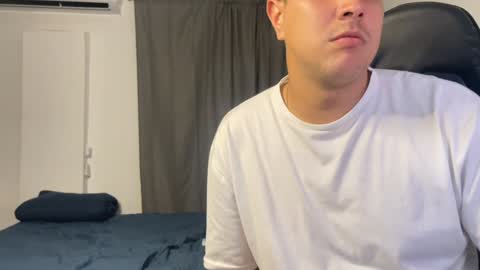 Snapshot of dereckbrownn chatting on 01.06.25 Dereck online show from 01.06.25