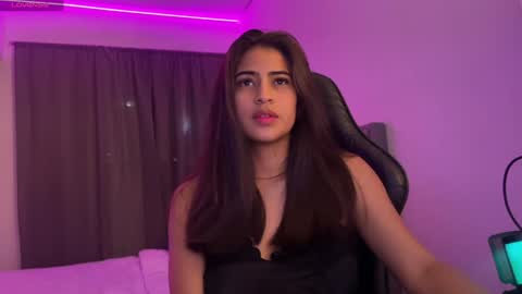 Snapshot of dereckbrownn chatting on 02.08.25 Dereck online show from 02.08.25