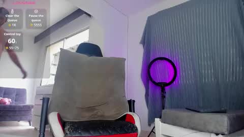 dereckhardd online show from 11.20.25