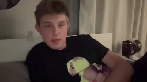 derek01010 online show from 05.24.26
