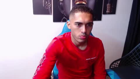 Snapshot of derek_storm_ chatting on 11.10.25 D E R E K online show from 11.10.25