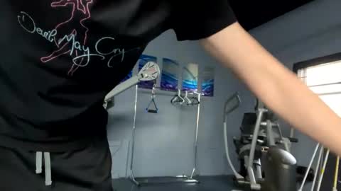 Snapshot of derekdings chatting on 01.17.25 derekdings online show from 01.17.25