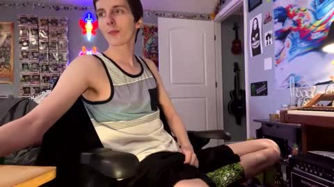 Snapshot of derekdings chatting on 11.18.25 derekdings online show from 11.18.25