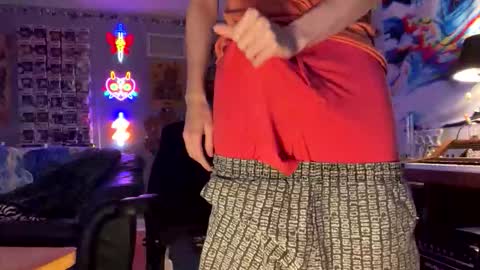 Snapshot of derekdings chatting on 12.01.25 derekdings online show from 12.01.25