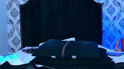 Derieri D online show from 02.05.26