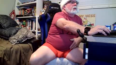 Snapshot of desertknight56 chatting on 11.27.25 D K online show from 11.27.25