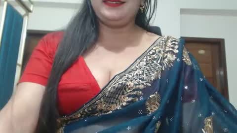 Snapshot of desimaisa130 chatting on 05.05.26 Maisa online show from 05.05.26