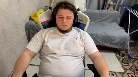 Snapshot of desiredude9 chatting on 09.29.25 desiredude9 online show from 09.29.25