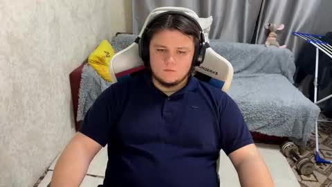 Snapshot of desiredude9 chatting on 09.30.25 desiredude9 online show from 09.30.25