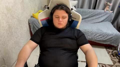 Snapshot of desiredude9 chatting on 10.07.25 desiredude9 online show from 10.07.25