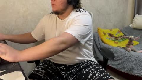 Snapshot of desiredude9 chatting on 10.08.25 desiredude9 online show from 10.08.25