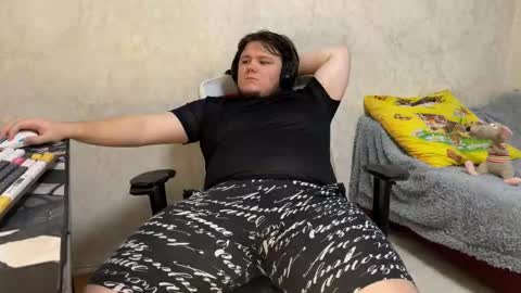 Snapshot of desiredude9 chatting on 10.11.25 desiredude9 online show from 10.11.25