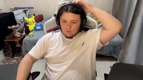 Snapshot of desiredude9 chatting on 10.26.25 desiredude9 online show from 10.26.25