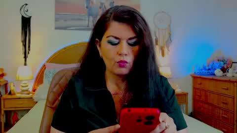 Snapshot of desirehellen chatting on 07.24.26 HellenMoon online show from 07.24.26