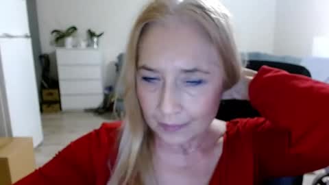 Snapshot of desiresofia chatting on 12.05.24 S O F I A online show from 12.05.24