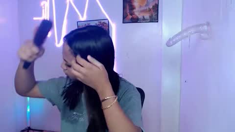 Snapshot of dess_morena chatting on 06.09.26 Dess online show from 06.09.26