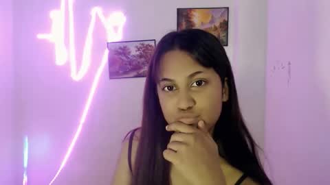 Snapshot of dess_morena chatting on 06.11.26 Dess online show from 06.11.26