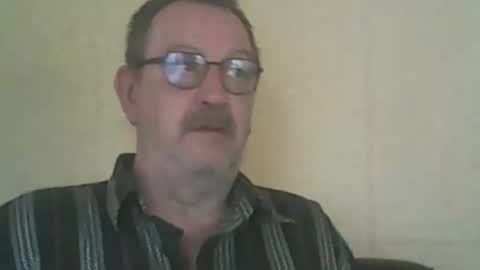 Snapshot of destelp chatting on 06.05.26 destelp online show from 06.05.26
