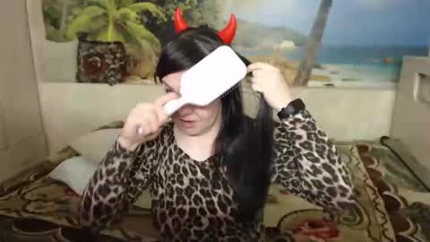 Snapshot of destinykiss chatting on 03.12.25 destinykiss online show from 03.12.25