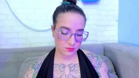 Deva Blue online show from 02.13.25