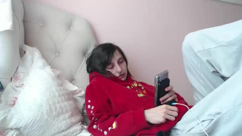 poutyangel online show from 10.03.25