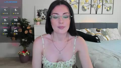 Devilish Goddess online show from 04.04.26