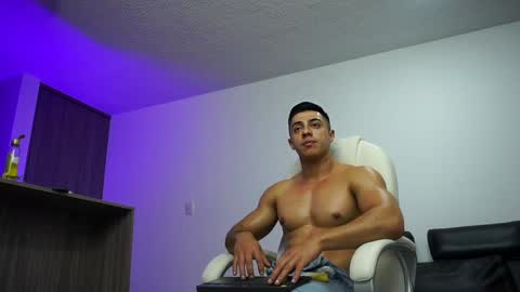 Devin Hunter online show from 01.18.25