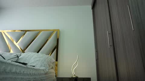 Devin Hunter online show from 02.19.25