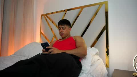 Devin Hunter online show from 03.08.25