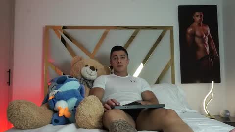 Devin Hunter online show from 02.07.26