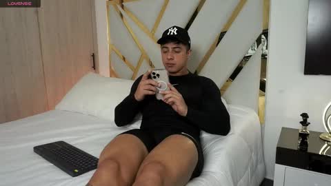 Devin Hunter online show from 02.21.26