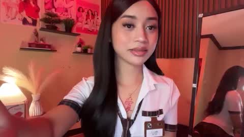 Devine Greyson online show from 10.24.25