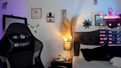 PaulaInsta  paulacastellanos 1Pvt open online show from 09.16.25