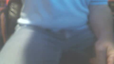 Snapshot of dfwgonewrong chatting on 10.14.25 dfwgonewrong online show from 10.14.25