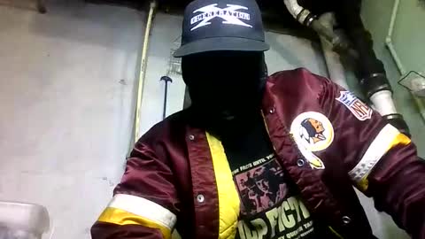 Snapshot of dhbbc454336 chatting on 05.31.26 Marcus D-von Steel as the raunchy ass sniffer thrill me with your online show from 05.31.26