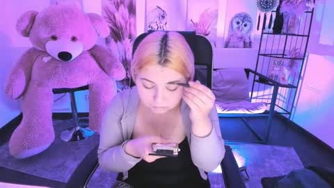 Dia online show from 12.04.25