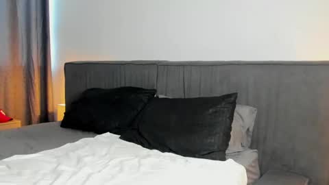 Snapshot of diagostone chatting on 12.05.24 Diego online show from 12.05.24