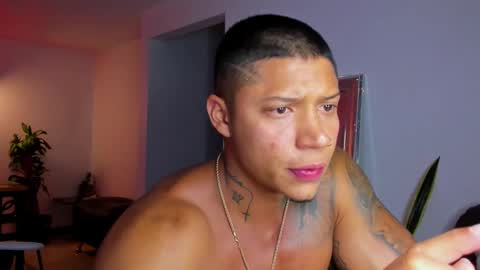 Snapshot of diagostone chatting on 12.10.24 Diego online show from 12.10.24