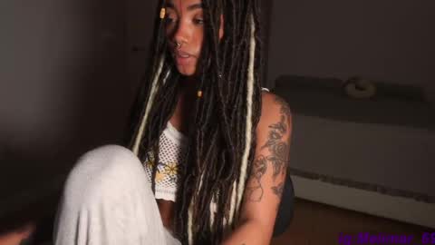 Snapshot of diamon_kataleya chatting on 01.28.25 Melissa My schedule 10pm time Colombia online show from 01.28.25