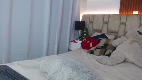 diamond_canela online show from 12.10.24