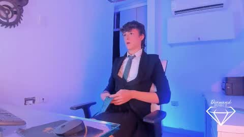 Diamond online show from 11.16.25