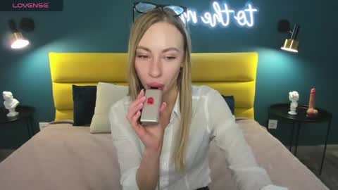 Diana  online show from 05.14.26