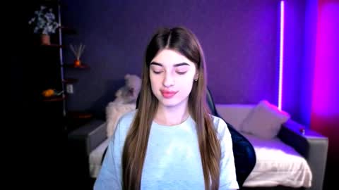 Snapshot of dianaa_lee chatting on 09.24.25 DIANA online show from 09.24.25