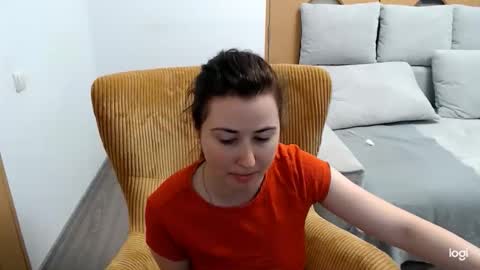 dianasmiey7 online show from 04.17.26